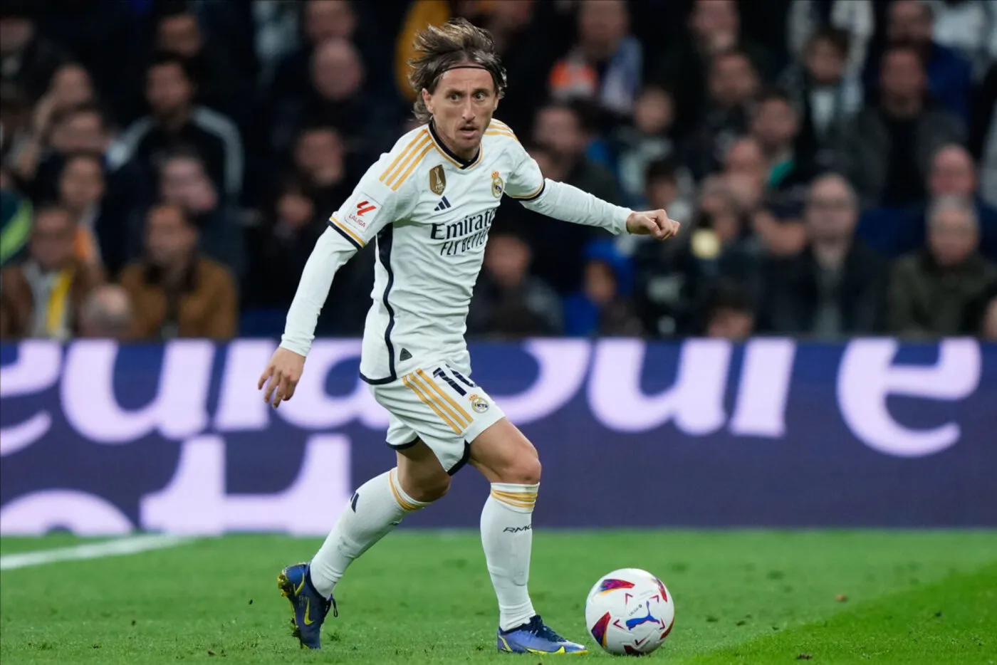 Luka Modric of Real Madrid CF during the La Liga match between Real Madrid and Valencia CF played at Santiago Bernabeu Stadium on November 11, 2023 in Madrid, Spain. (Photo by Cesar Cebolla / Pressinphoto / Icon Sport) - Photo by Icon sport