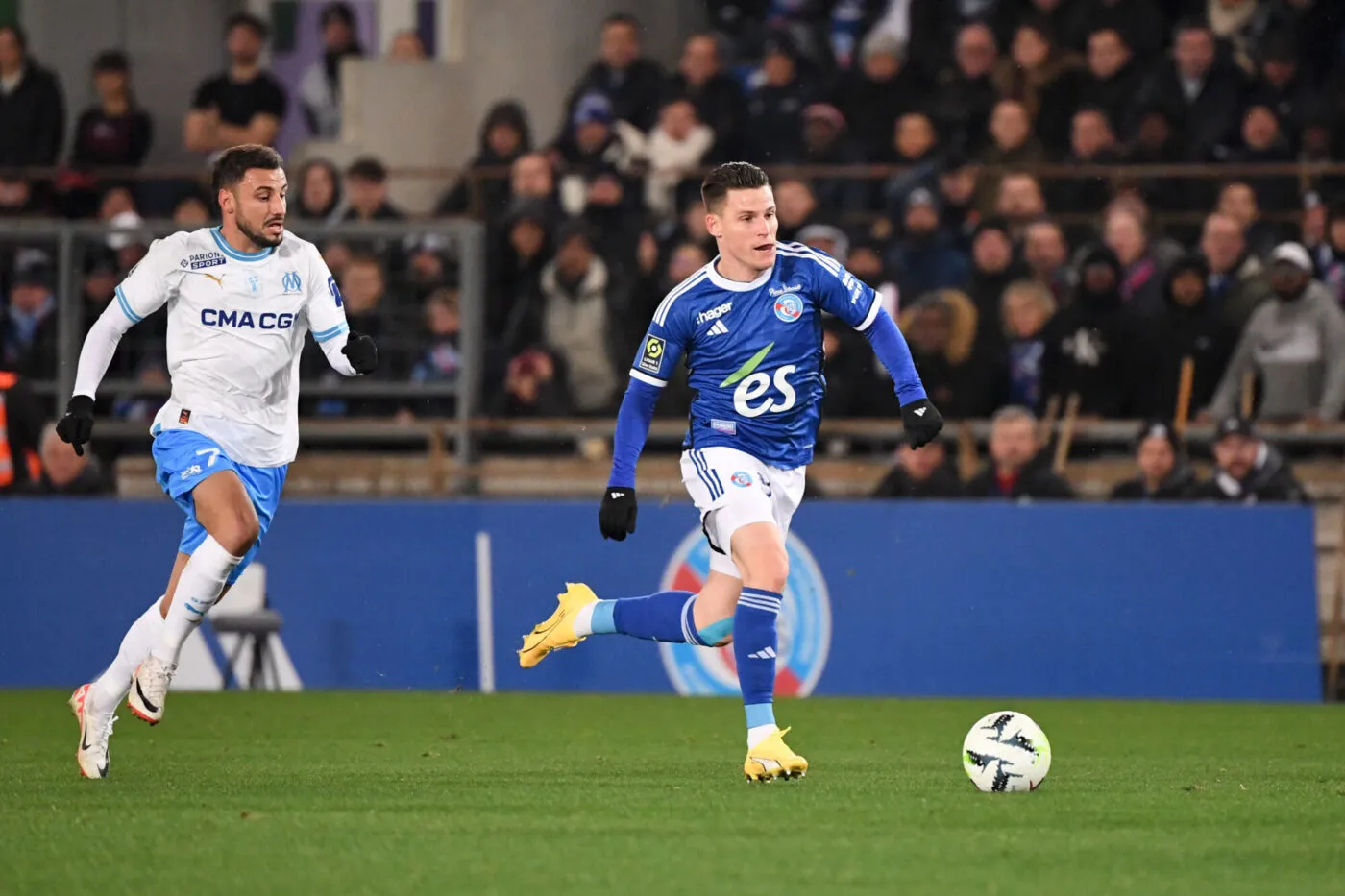07 Jonathan CLAUSS (om) - 09 Kevin GAMEIRO (rcsa) during the Ligue 1 Uber Eats match between Racing Club de Strasbourg Alsace and Olympique de Marseille at Stade de la Meinau on November 25, 2023 in Strasbourg, France. (Photo by Anthony Bibard/FEP/Icon Sport)