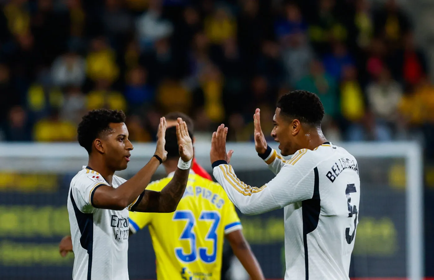 Partido LaLiga EA Sports disputado entre Cádiz y Real Madrid. En la imagen, Rodrygo celebra el primer gol del Real Madrid con Bellingham