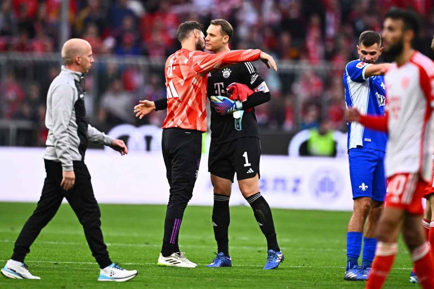 Manuel Neuer prolonge jusqu&rsquo;en 2025, Sven Ulreich aussi