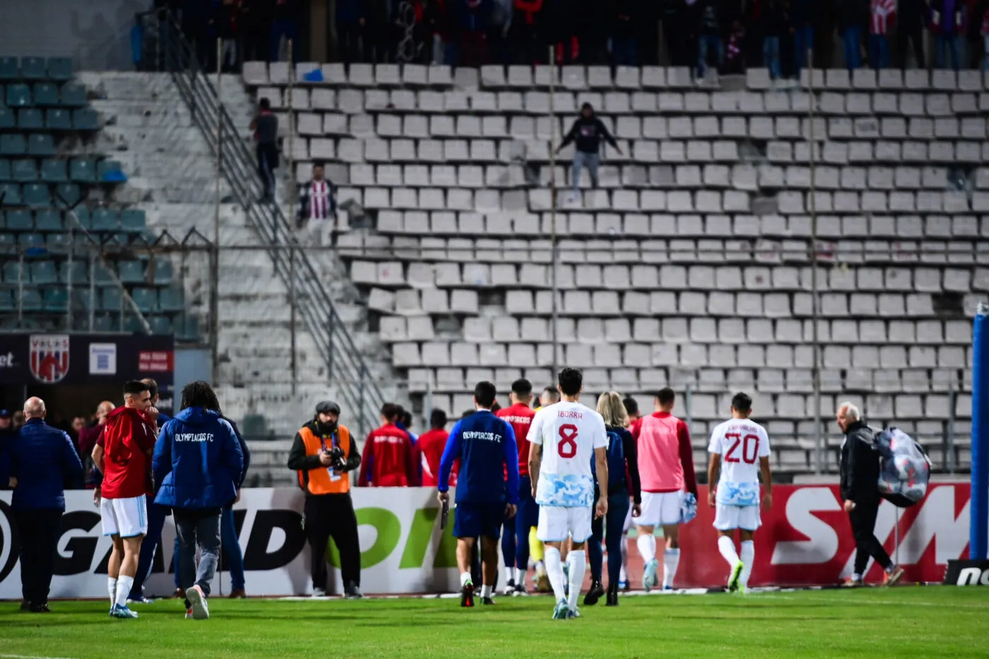 L’Olympiakos s&rsquo;en prend à la Fédération grecque