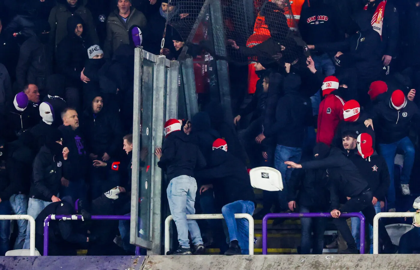 Le Standard interdit à ses propres supporters de se rendre à Anderlecht