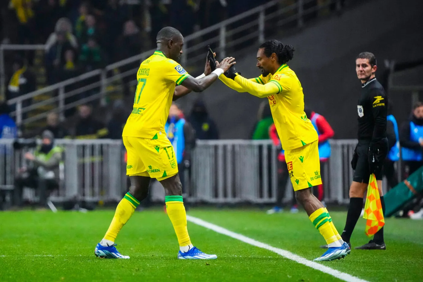 Contre Paris, les joueurs nantais porteront un brassard noir pour leur supporter décédé