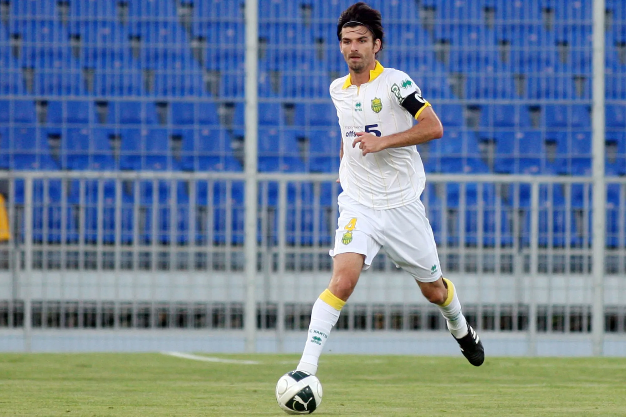 Mathéus Vivian (Nantes) face à Arles-Avignon, en 2011.