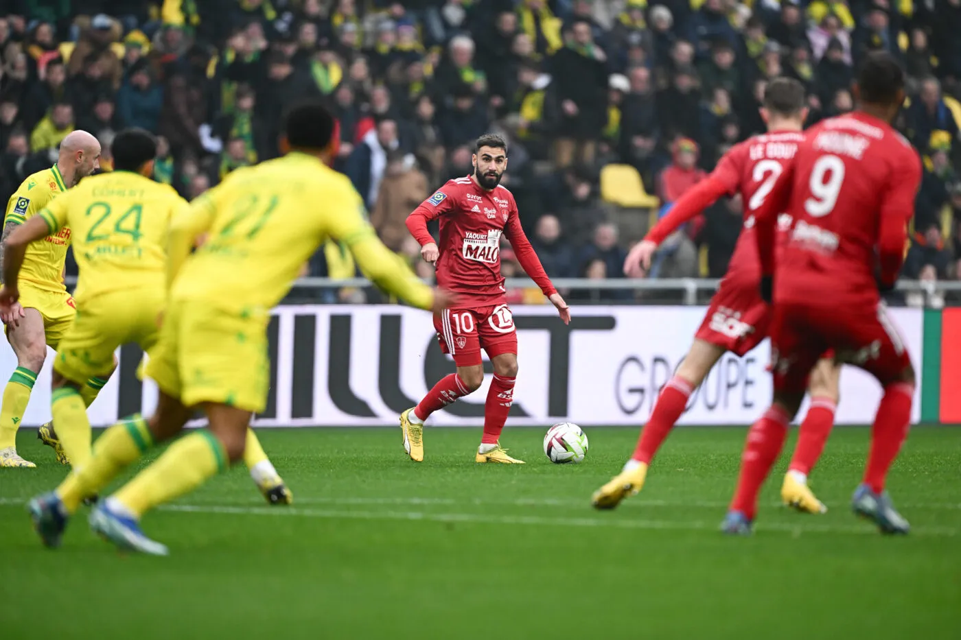 Romain DEL CASTILLO of Brest during the Ligue 1 Uber Eats match between Football Club de Nantes and Stade Brestois 29 at Stade de la Beaujoire on December 17, 2023 in Nantes, France. (Photo by Baptiste Fernandez/Icon Sport)
