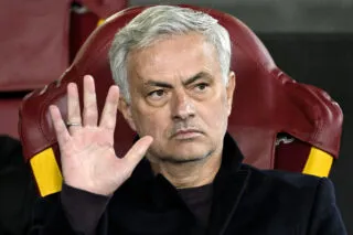 Mourinho veut rester à la Roma malgré les sollicitations