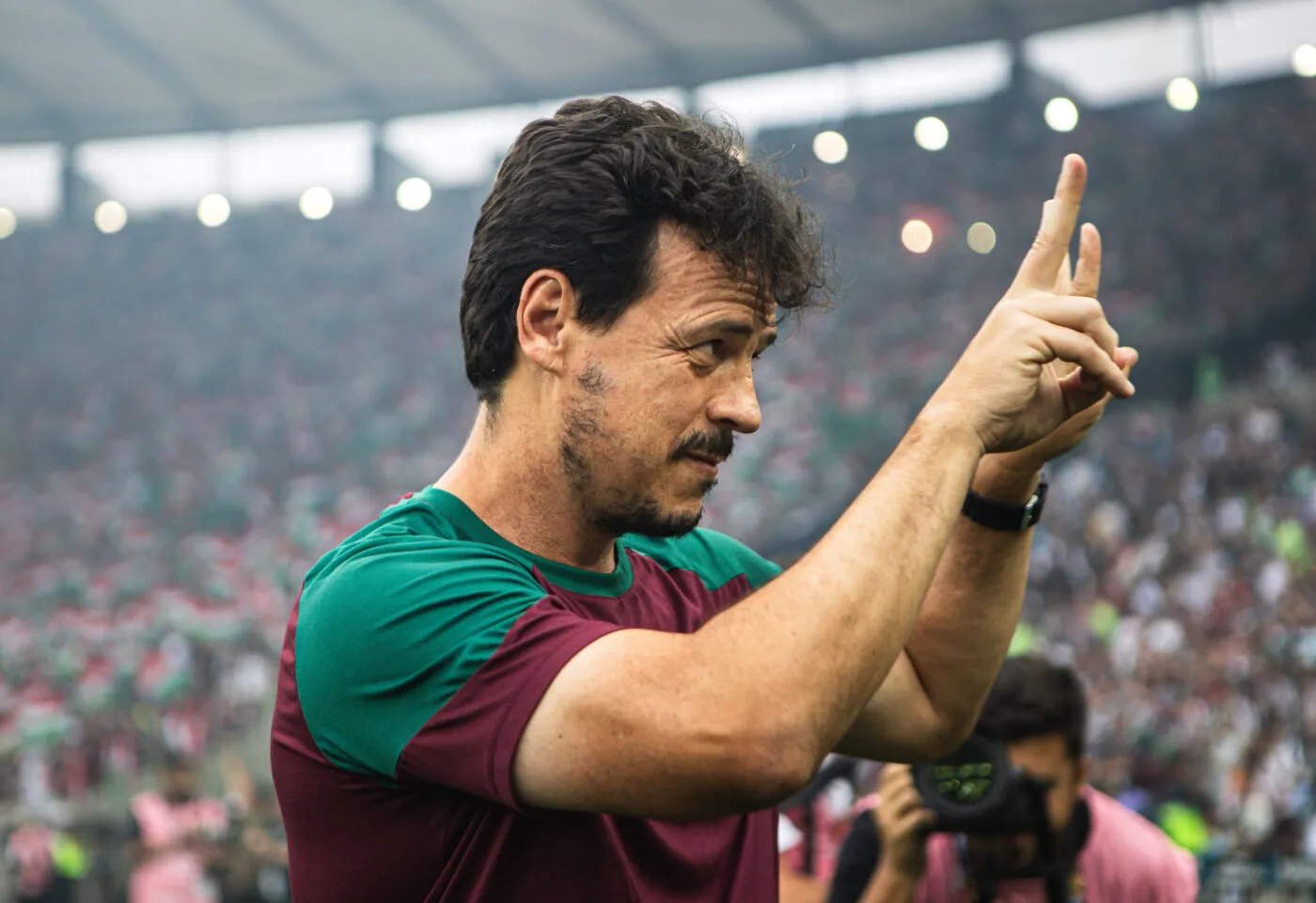 Fernando Diniz : « Si l’on perd sans jouer avec nos principes, on perd deux fois  »