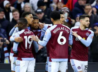 Aston Villa repart de l'avant contre Burnley