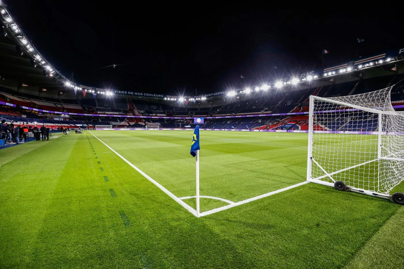 La mairie de Paris ouverte à la discussion pour le Parc des Princes