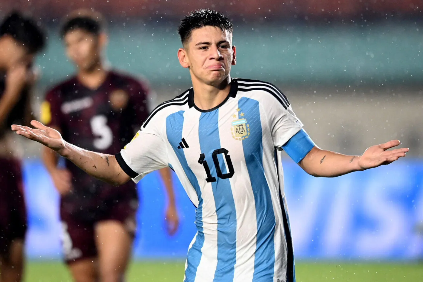 Echeverri à City, le transfert qui agite l'Argentine