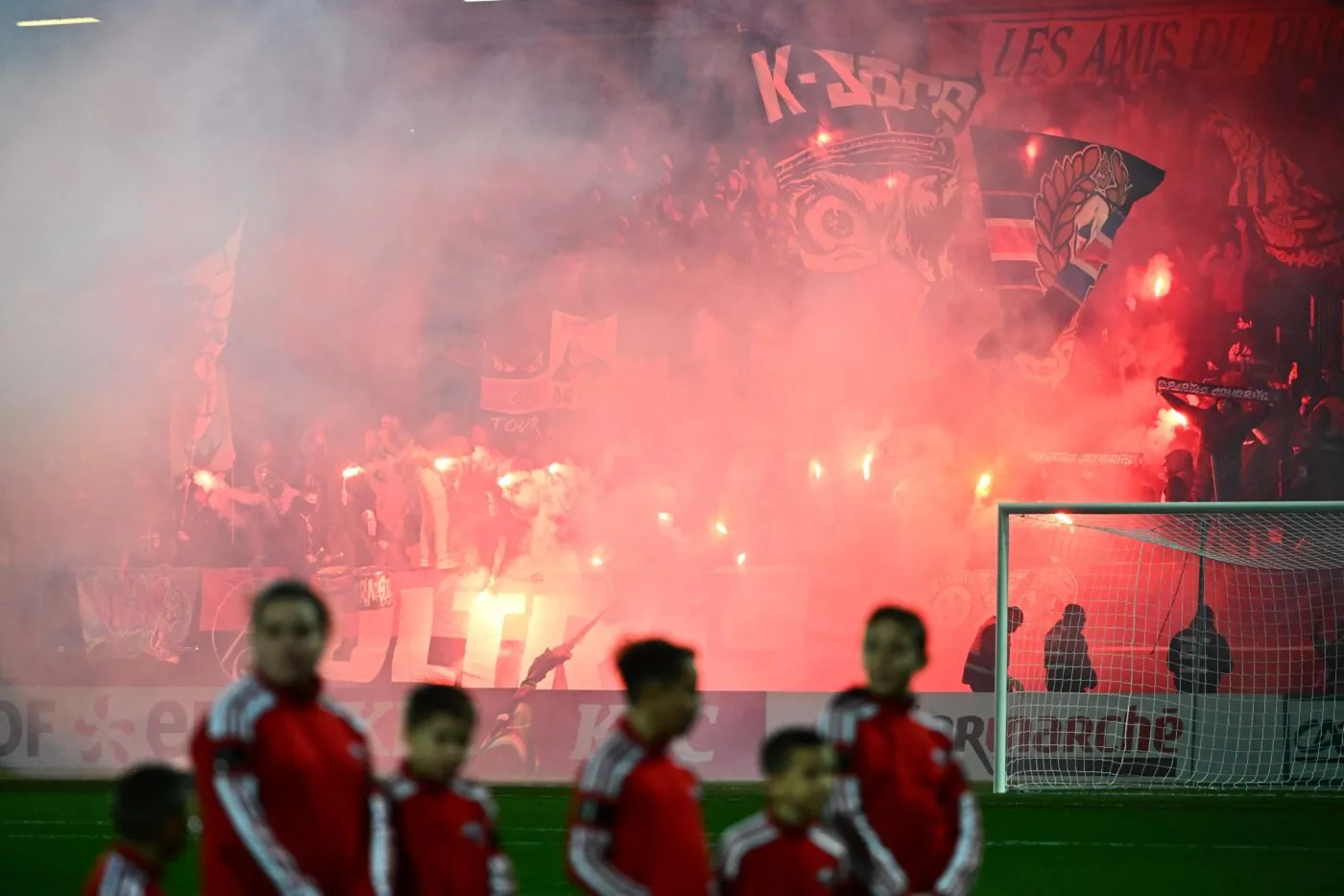 Deux supporters parisiens interdits de stade après Revel-PSG