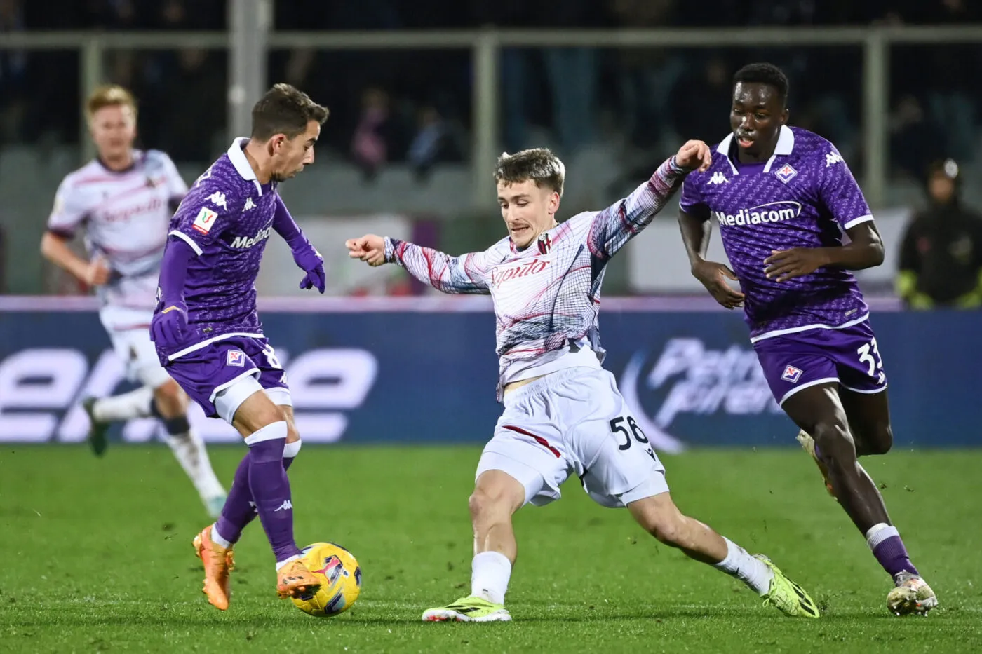 La Fiorentina sort Bologne aux tirs au but