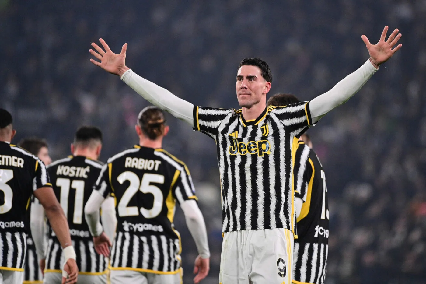 Foto Marco Alpozzi/LaPresse 16 Gennaio 2024 - Torino, Italia - sport - Juventus Vs Sassuolo - Campionato italiano di calcio Serie A TIM 2023/2024 - Allianz Stadium. Nella foto: Dusan Vlahovic (Juventus FC) esultanza dopo la rete del 2-0 January 16, 2024 Turin, Italy - sport soccer - Juventus Vs Sassuolo - Italian Football Championship League A TIM 2023/2024 - Allianz Stadium In the pic: Dusan Vlahovic (Juventus FC) celebrates after scoring goal 2-0 - Photo by Icon Sport