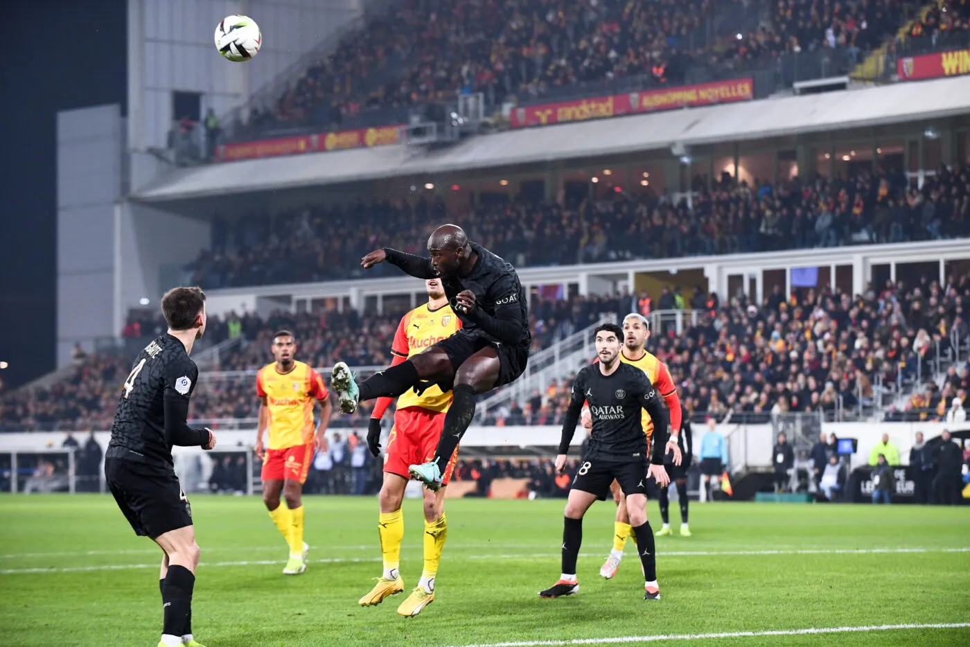Il n’y a que deux défenseurs plus performants que Danilo Pereira dans le domaine aérien, selon le CIES