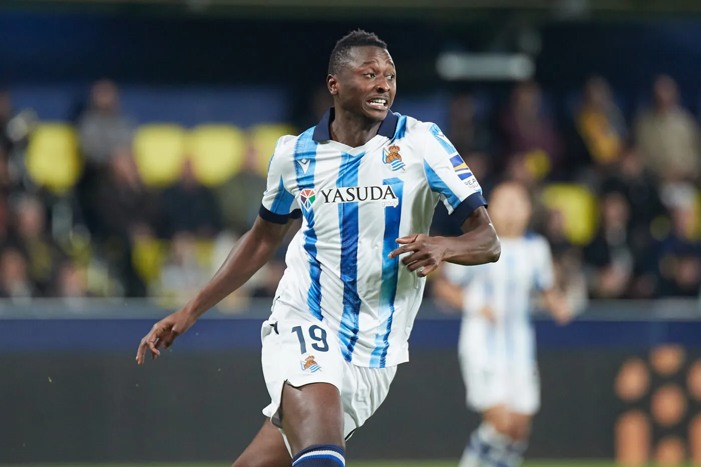 Forfait pour la CAN, Umar Sadiq entre en jeu avec son club