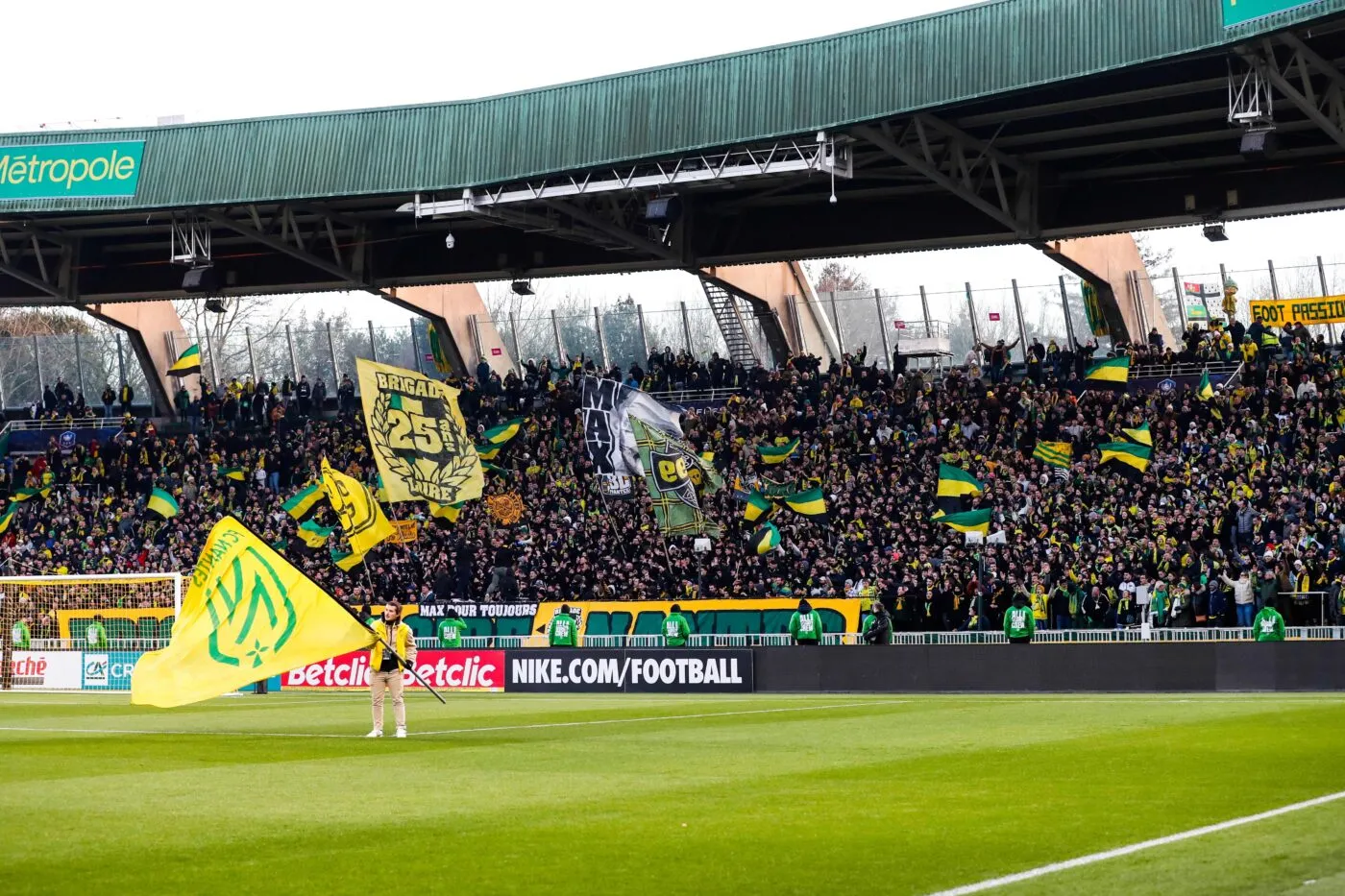 Quelques tensions dans les tribunes nantaises après l’élimination en Coupe de France