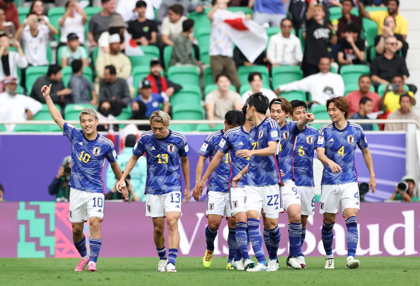 Serein, le Japon se qualifie pour les quarts de finale de la Coupe d’Asie