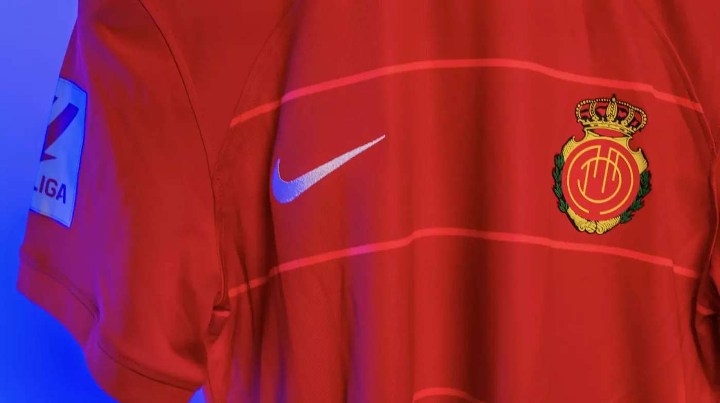 Comment reconnaître un faux maillot Nike ?