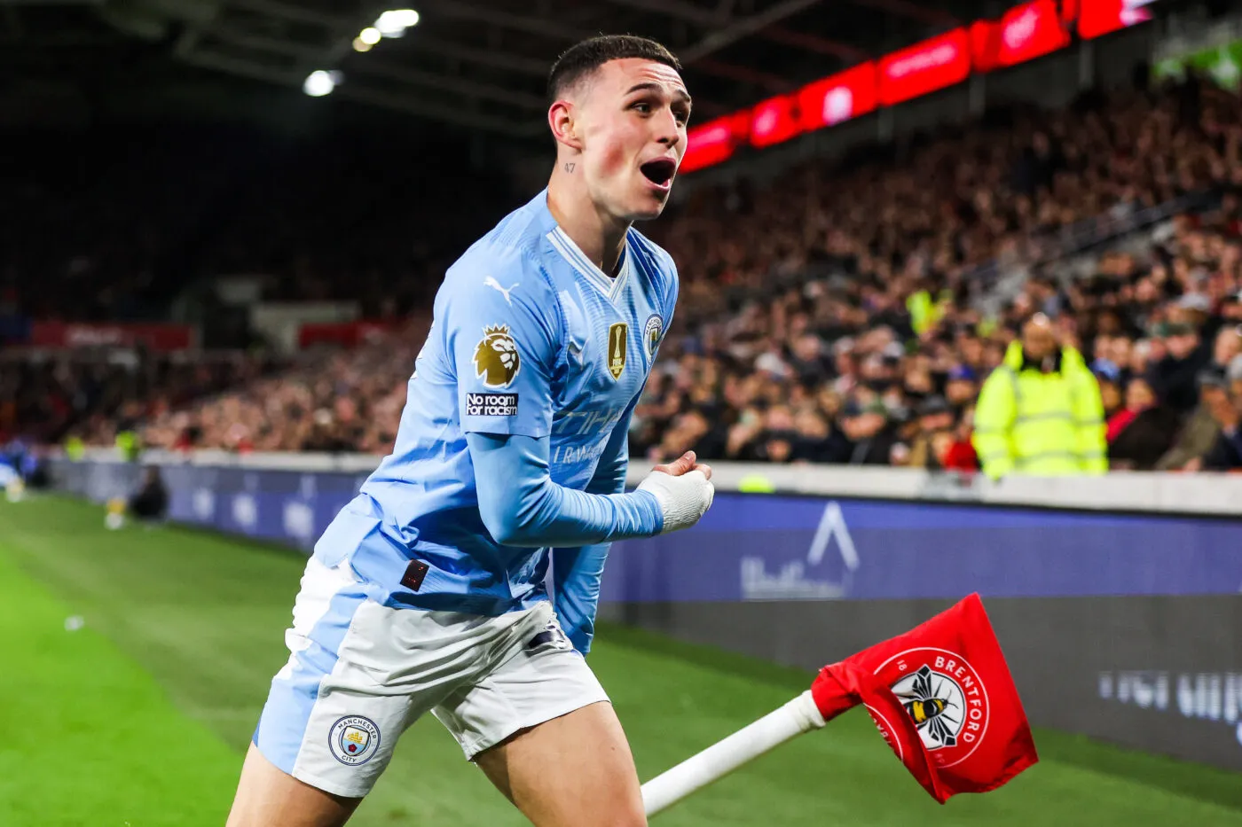 Un triplé de Foden face à Brentford, et un record de buts en une journée de Premier League