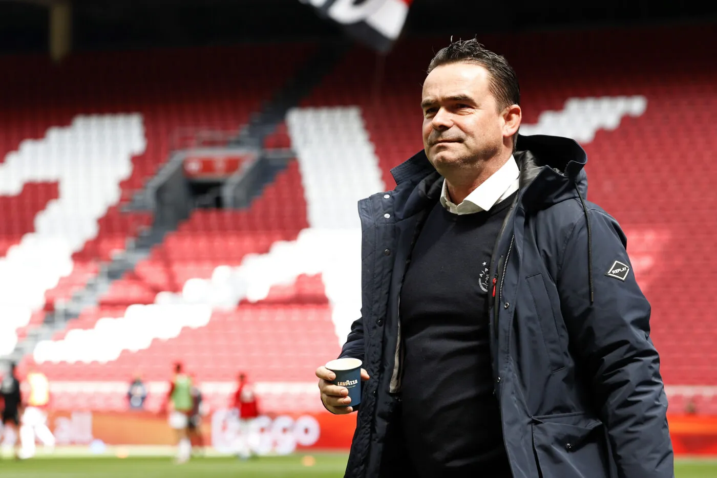 La FIFA rejette l&rsquo;appel de Marc Overmars contre sa suspension mondiale