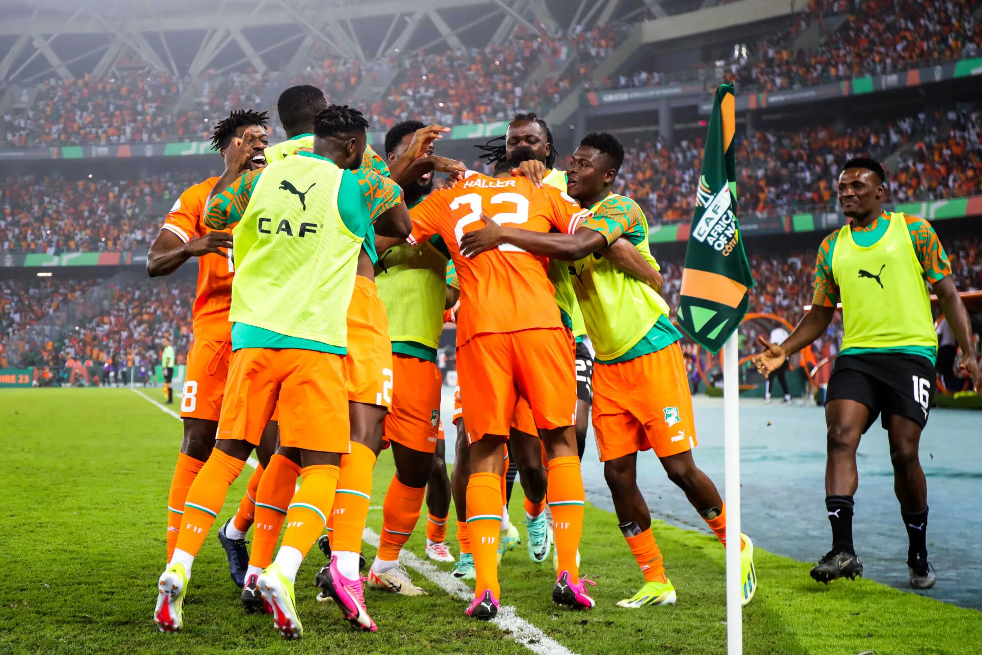 Sebastien Haller of Cote dIvoire celebrates goal with teammates during the 2023 Africa Cup of Nations semifinal match between Cote dIvoire and DR Congo at Alassane Ouattara Stadium in Abidjan, Cote dIvoire on 7 February 2024 Samuel Shivambu/Sports Inc   - Photo by Icon Sport