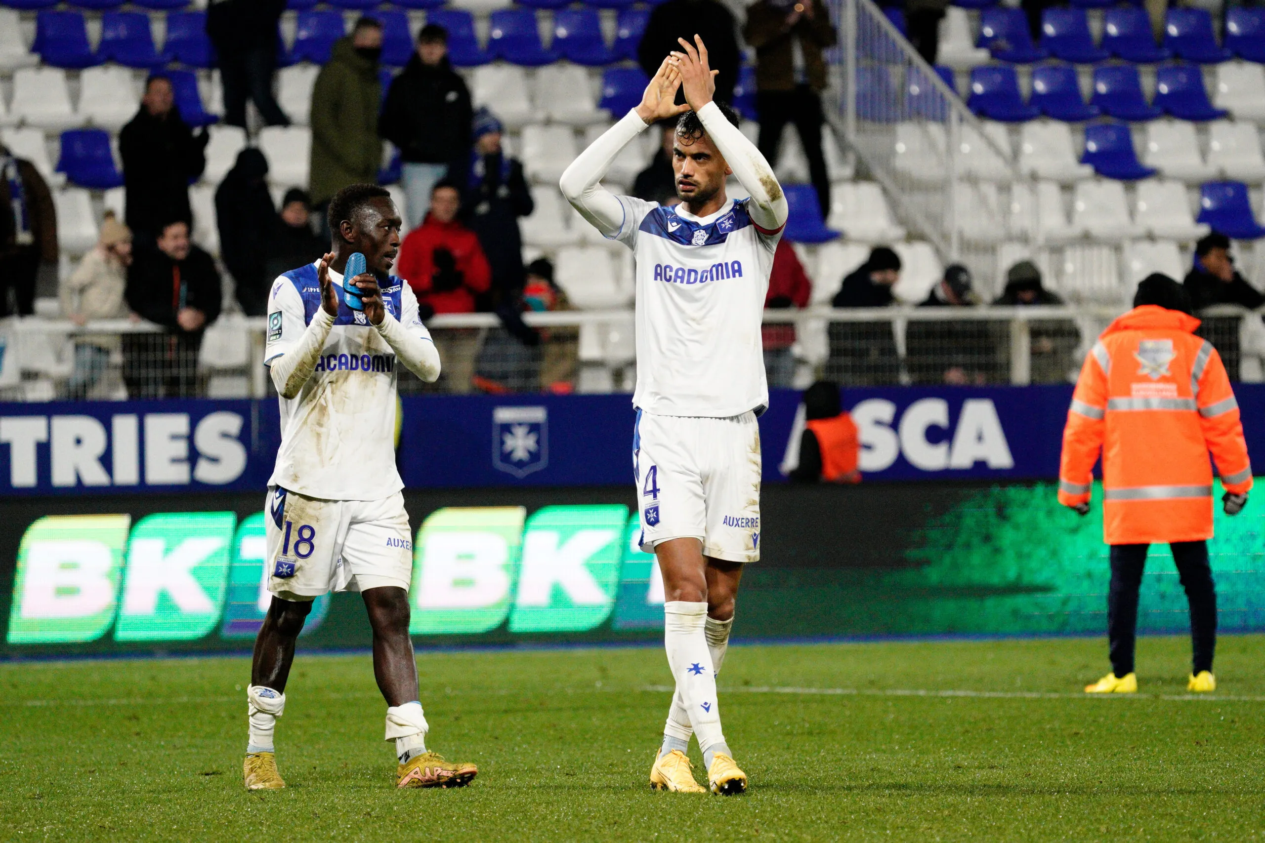 Ligue 2 : Auxerre reprend la place de leader à Angers