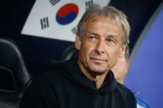 Des responsables politiques sud-coréens demandent la tête de Klinsmann