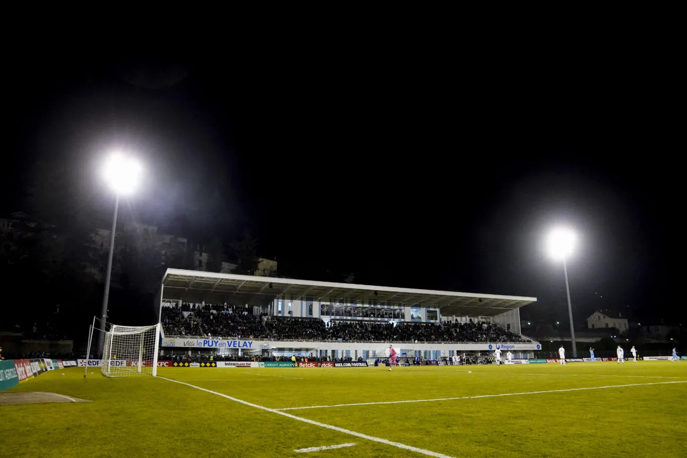 Un lycée du Puy-en-Velay adopte la musique de la Ligue des champions comme sonnerie