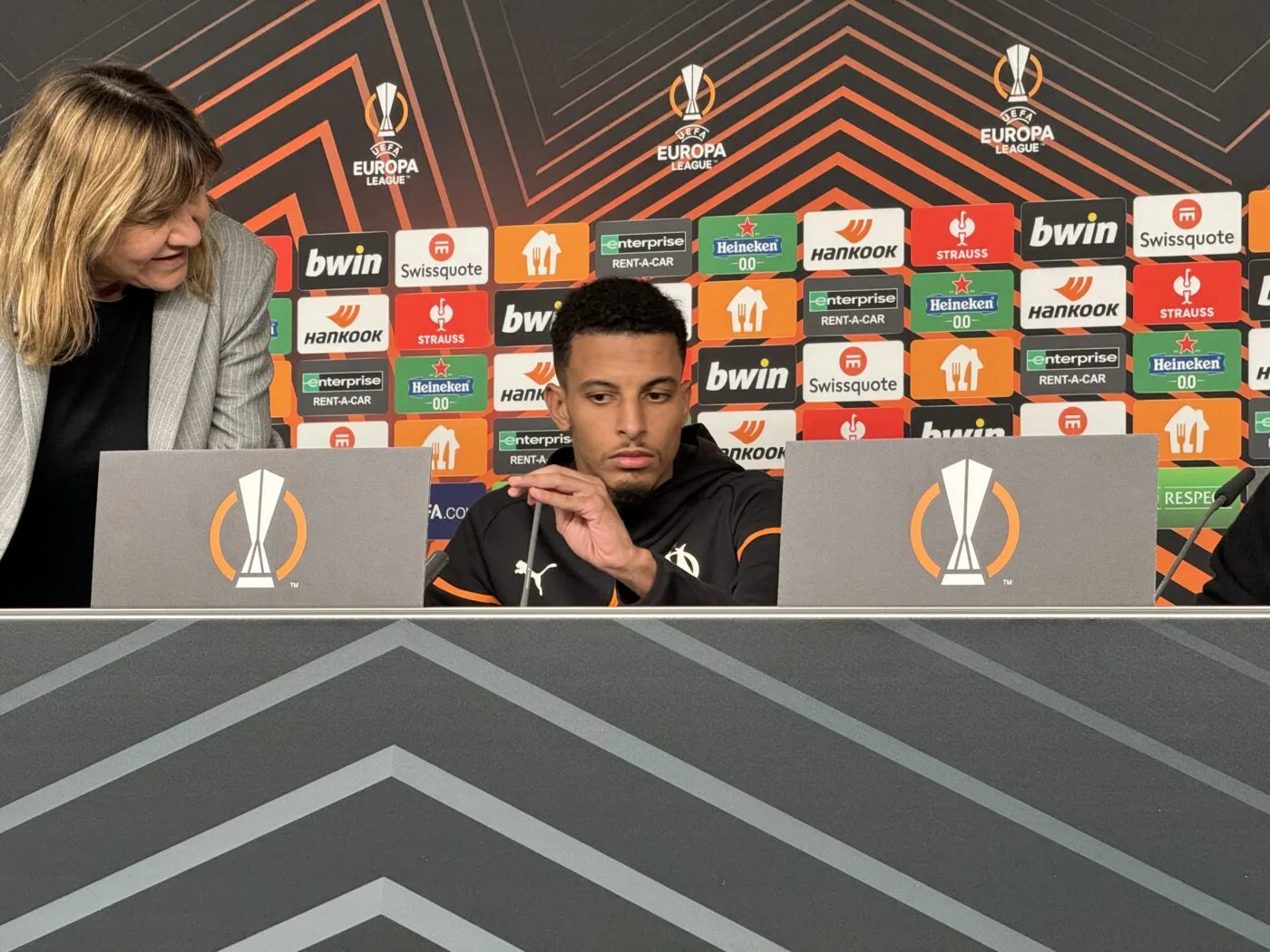 Ounahi, avant d&rsquo;affronter le Shakhtar : « Le conflit, ça ne nous regarde pas<span style="font-size:50%">&nbsp;</span>»