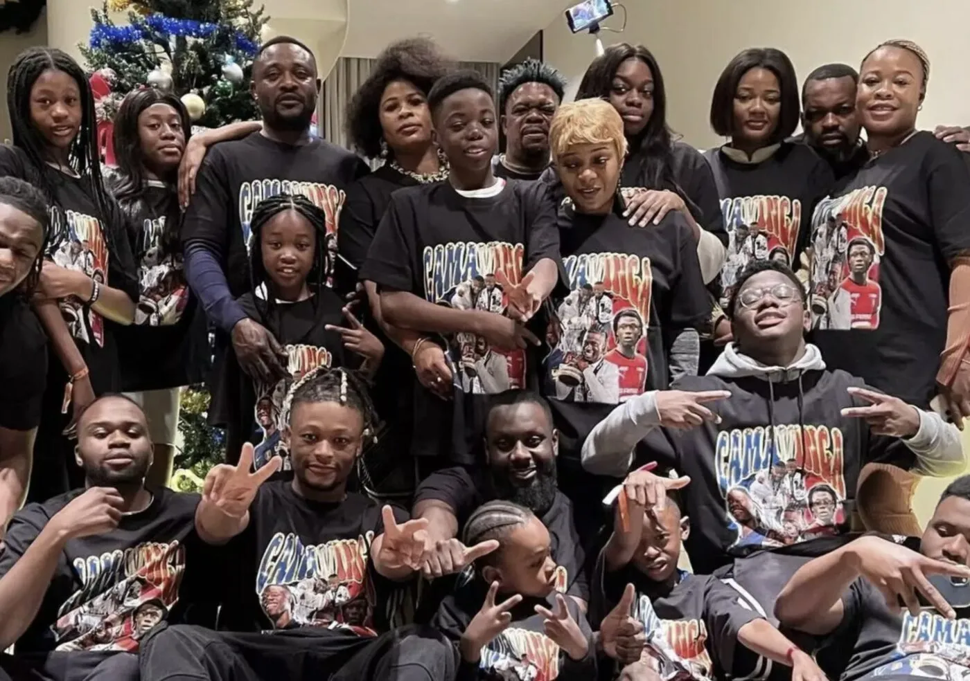 « Camavinga m’a commandé un t-shirt personnalisé pour toute sa famille »