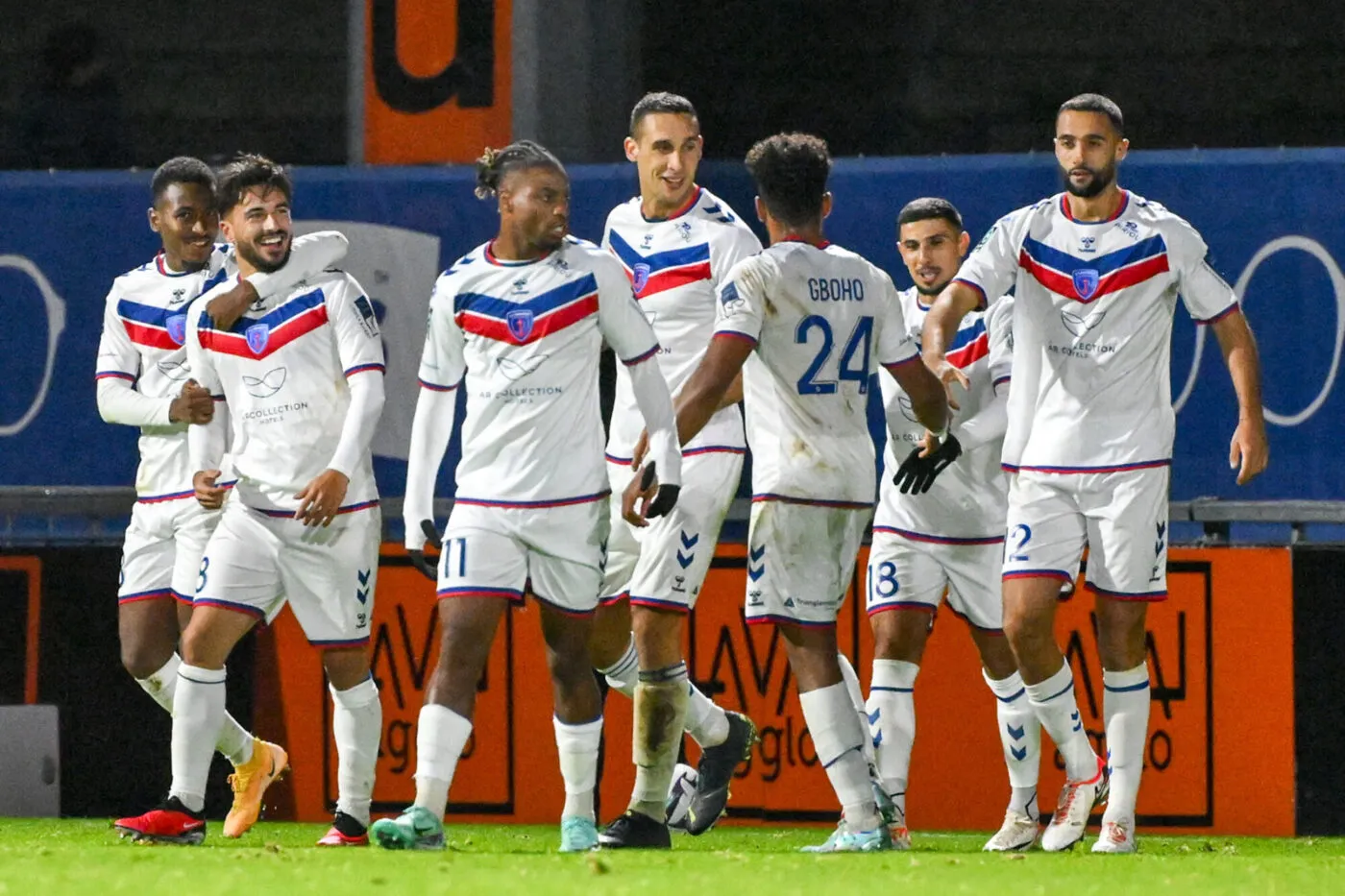 03 Abdelwahed WAHIB (usc) - 08 Tom LEBEAU (usc) - 04 Guillaume JANNEZ (usc) - 18 Yanis MERDJI (usc) - 12 Julien CELESTINE (usc) during the Ligue 2 BKT match between Stade Lavallois Mayenne Football Club and US Concarneau at Stade Francis-Le Basser on November 11, 2023 in Laval, France. (Photo by Christophe Saidi/FEP/Icon Sport)