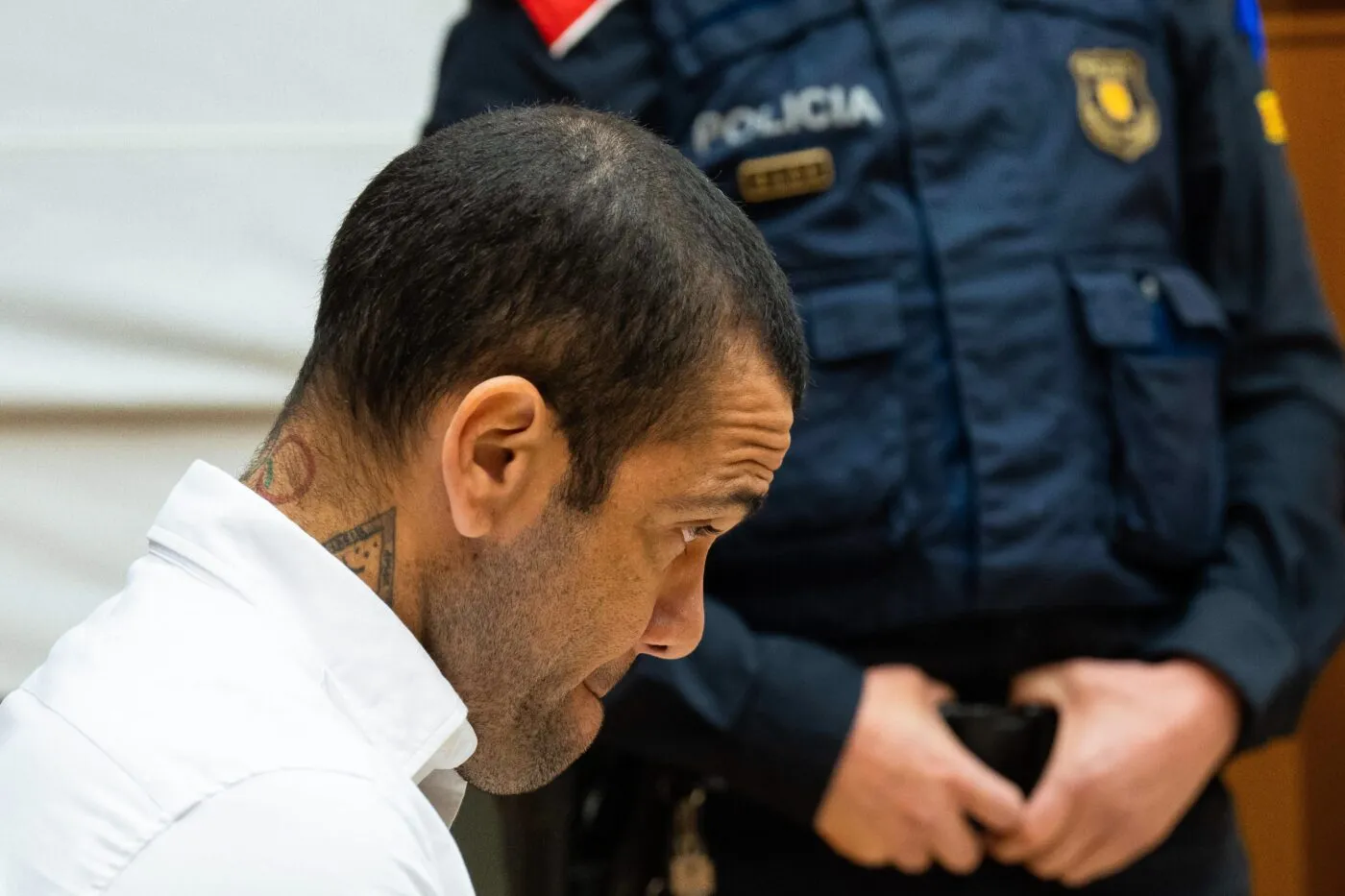 Dani Alves aurait essayé de s’évader avant son procès