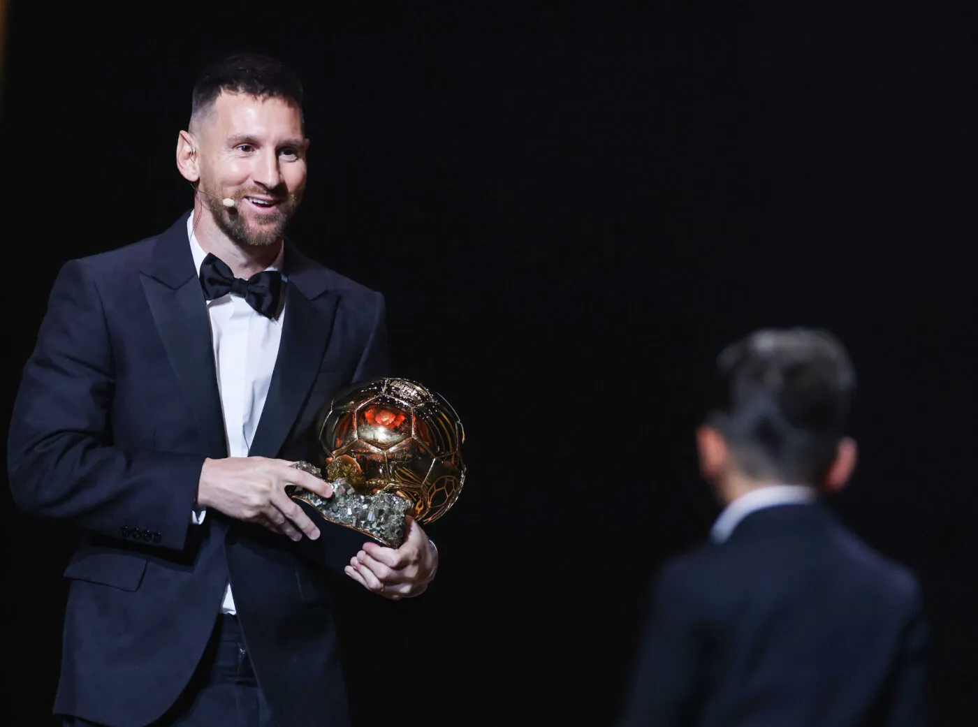 Le huitième Ballon d&rsquo;or de Messi est exposé&#8230; à Barcelone