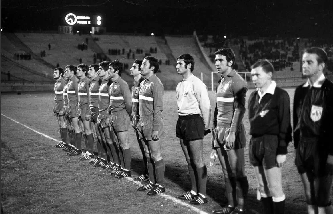 Le jour où l&rsquo;équipe de France a joué avec un maillot de l&rsquo;OL