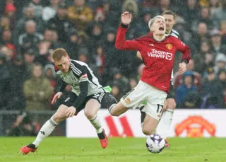 Manchester United rechute contre Fulham, Aston Villa reprend du poil de la bête