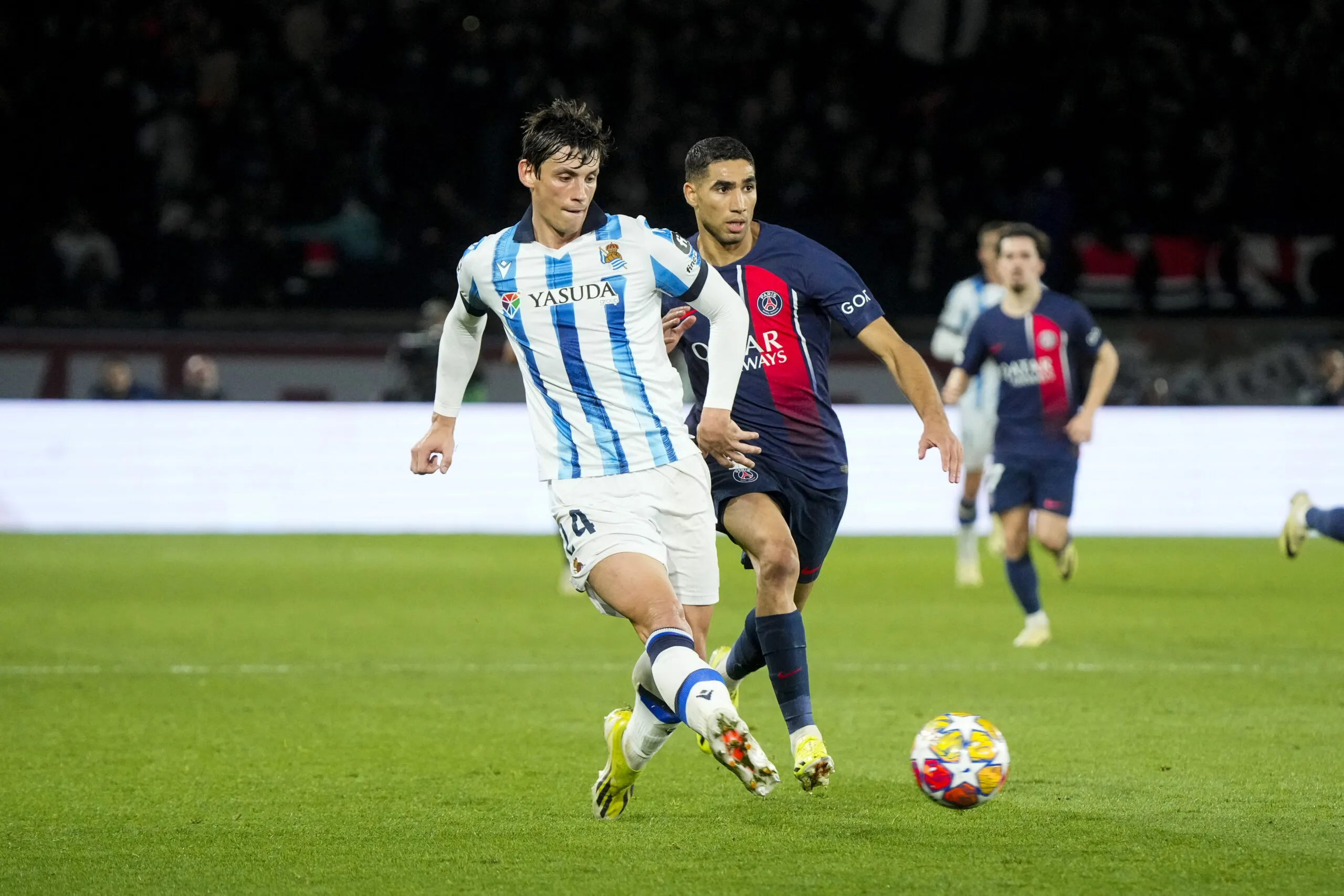Achraf HAKIMI of PSG and Robin LE NORMAND of Real Sociedad during the UEFA Champions League match between Paris Saint-Germain and Real Sociedad de Football at Parc des Princes on February 14, 2024 in Paris, France. (Photo by Hugo Pfeiffer/Icon Sport)   - Photo by Icon Sport
