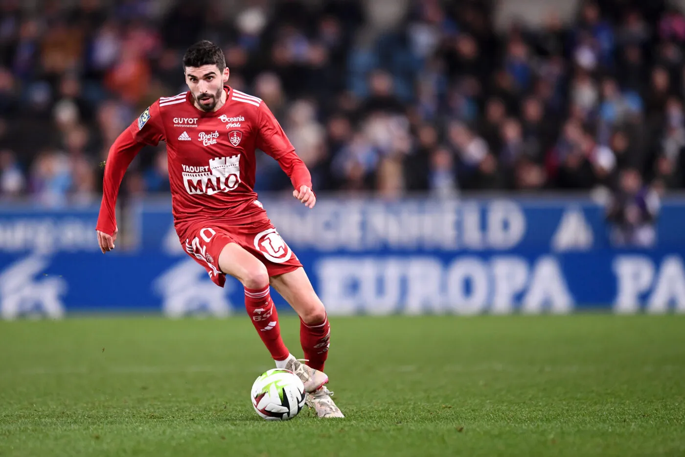 Lees-Melou, Bleu dans les cœurs