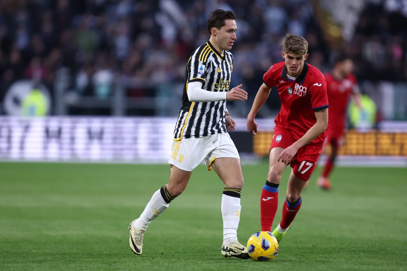 Federico Chiesa of Juventus Fc controls the ball during the Serie A match beetween Juventus Fc and Atalanta Bc at Allianz Stadium on March 10, 2024 in Turin, Italy . (Photo by sportinfoto/DeFodi Images) - Photo by Icon Sport
