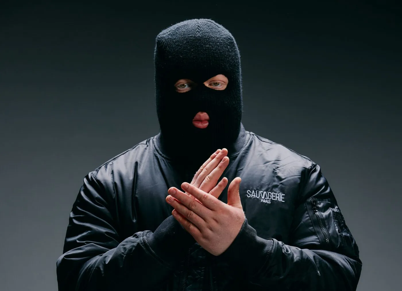 Kalash Criminel : « Les agents ont raison de me craindre, j’arrive pour tout rafler »