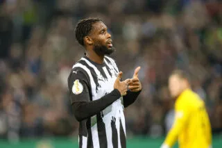 Après la défaite de Gladbach contre Sarrebruck, les racistes s'en prennent à Jordan Siebatcheu