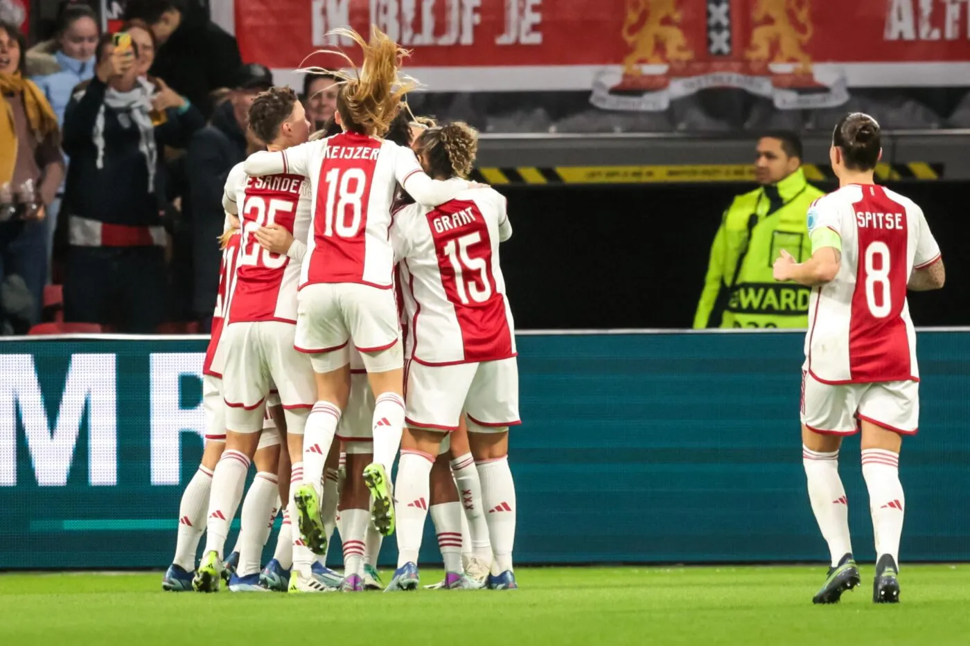 Les féminines de l&rsquo;Ajax ont affronté leur équipe réserve en Coupe des Pays-Bas
