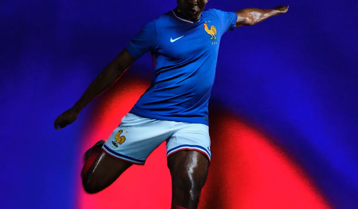 « C&rsquo;est un coq ou une autruche ? » : le nouveau maillot des Bleus fait réagir les supporters