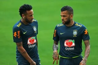 La famille de Neymar aurait payé la caution pour la libération de Dani Alves