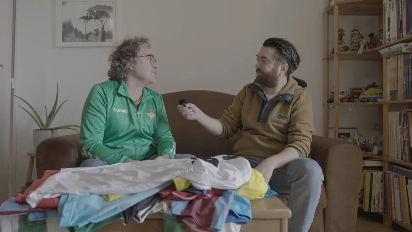 « Je porte des maillots de foot tous les jours, même aux enterrements »