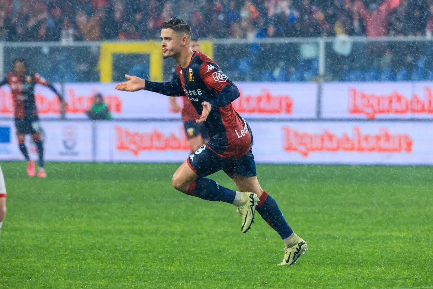 « Ici, il y a des gens qui m’aiment<span style="font-size:50%">&nbsp;</span>» : Vitinha aimerait rester au Genoa