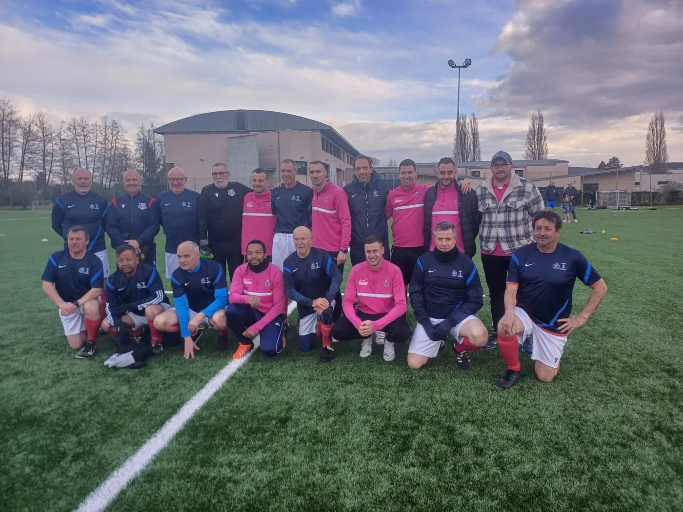 Vrai Foot Day : Revivez le match entre l’équipe de France de foot en marchant et le Vesoul RC (2-1)