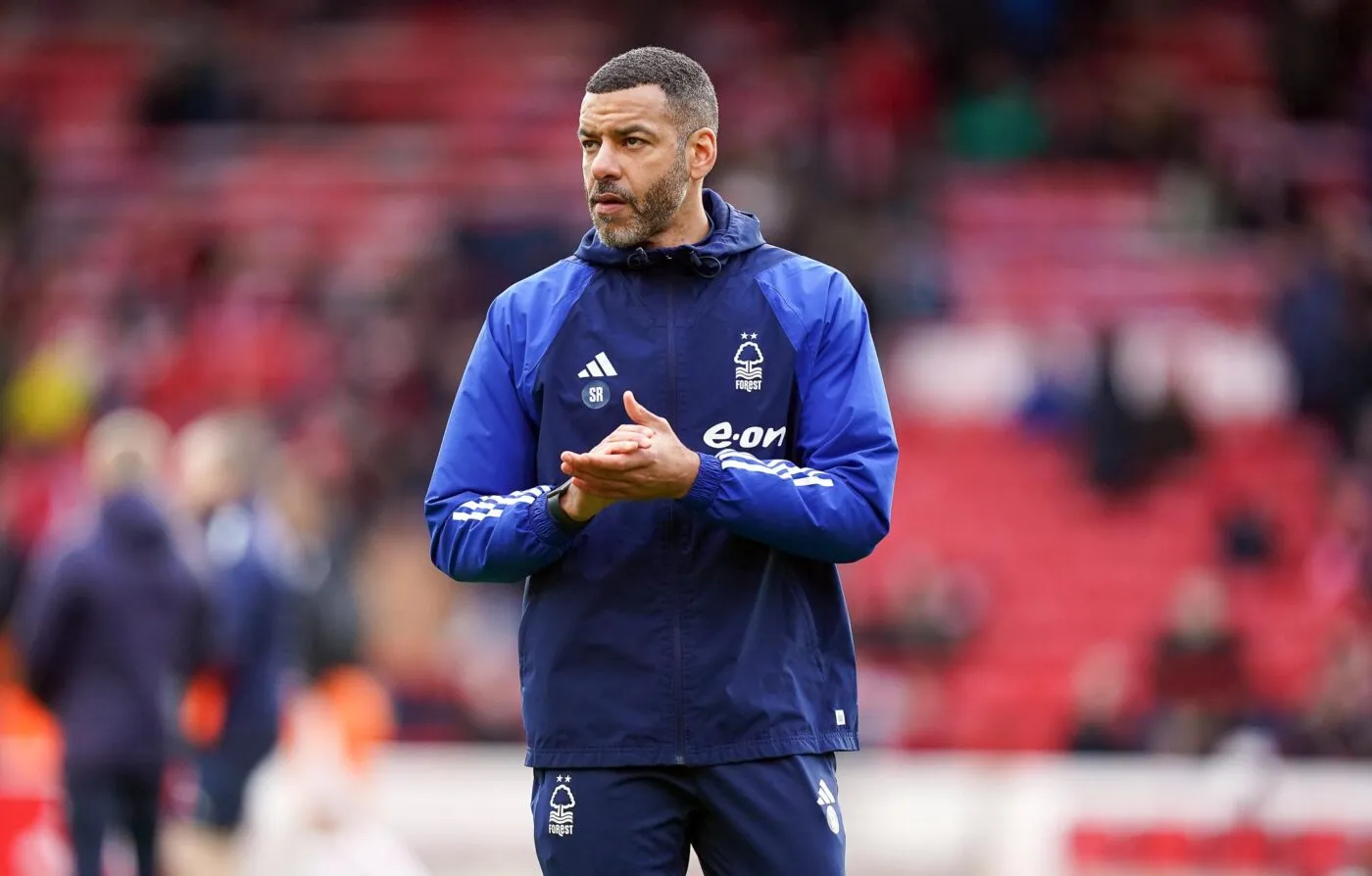 Un adjoint de Nottingham Forest suspendu pour avoir traité l’arbitre de « salope »