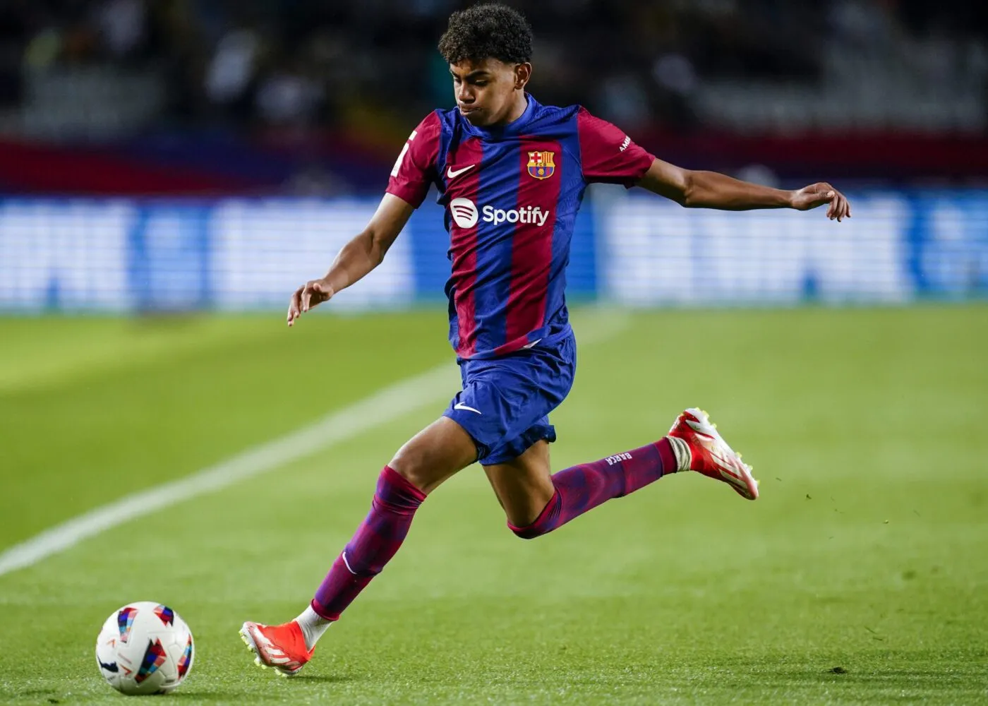 Lamine Yamal donne son pronostic pour PSG-Barcelone