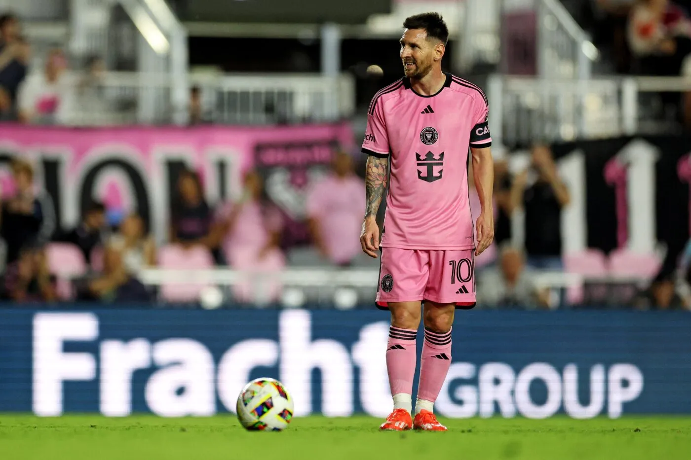 Un adjoint argentin s’excuse après avoir qualifié Messi de « nain possédé »
