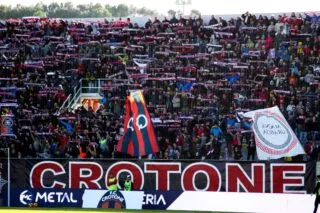 Italie : Des joueurs de Crotone violemment agressés par des supporters à la plage